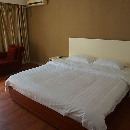 Madras Hotel Guangzhou Exterior photo